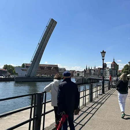 Wycieczki Po Gdansku Melexem Botel Gdańsk